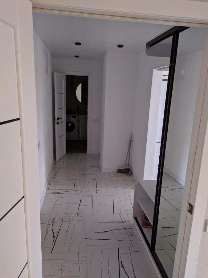 Cozy 75 Apart In Center - 2Х Кімнатна Квартира В Центрі Кропивницького Kropyvnytskyj Exteriör bild